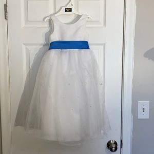 David's Bridal | Dresses | Davids Bridal White Flower Girl Dress W Tulle  Overlay And Blue Sashbow Sz3 | Poshmark